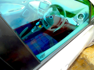 first electric tartan travel rug<br />May 2024 Renault Zoe