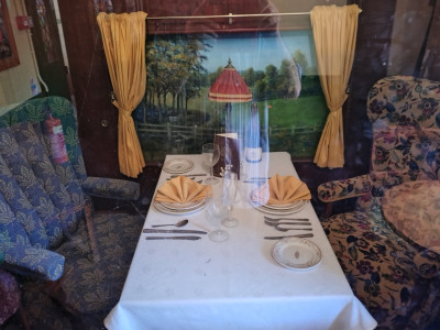 Dining in the Pullman car