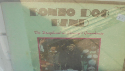 Bonzo Dog Band The Doughnut in Granny's Greenhouse