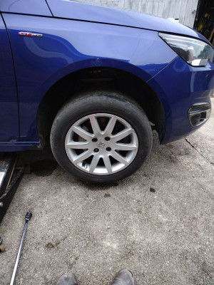 Other 308's (spare) wheel on later 308