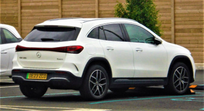 ec EQA 300 AMG LNE PREMIUM 4MATIC.JPG