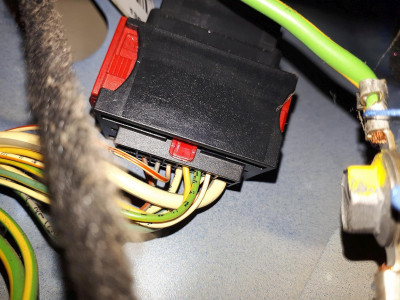 boot_harness_connector.jpg