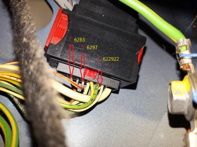 boot_harness_connector.jpg