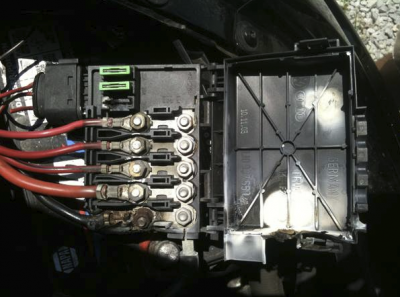 VW Fuse box fire.PNG