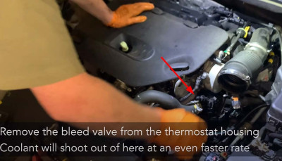 Bleeding-screw-on-Thermostat.jpg