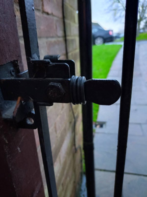 The latch with first part of my mod