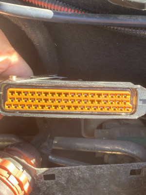 ECU Connector.jpg