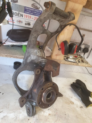 Replacement item.  Added a new upper ball joint too