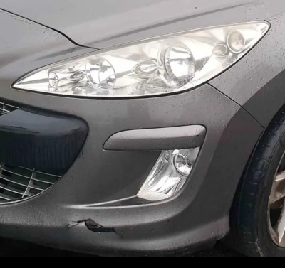 Pre facelift headlights