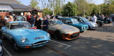 Porsche in the middle - own work