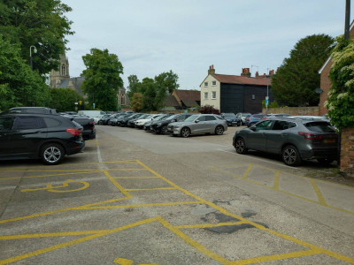 Hertford Car Park adorned in Grey Black and White!!