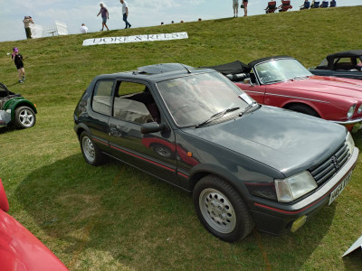 205 GTi