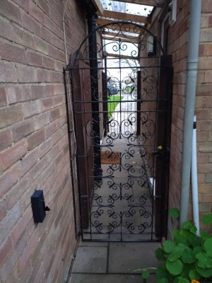 The finished gate