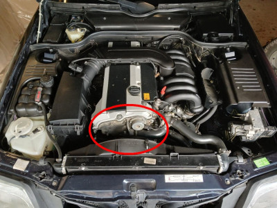 Timing cover within the red circle - own work