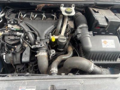 Engine Bay 307.jpeg