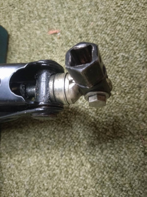 Adapter to take 1/2" drive from my rattle gun.